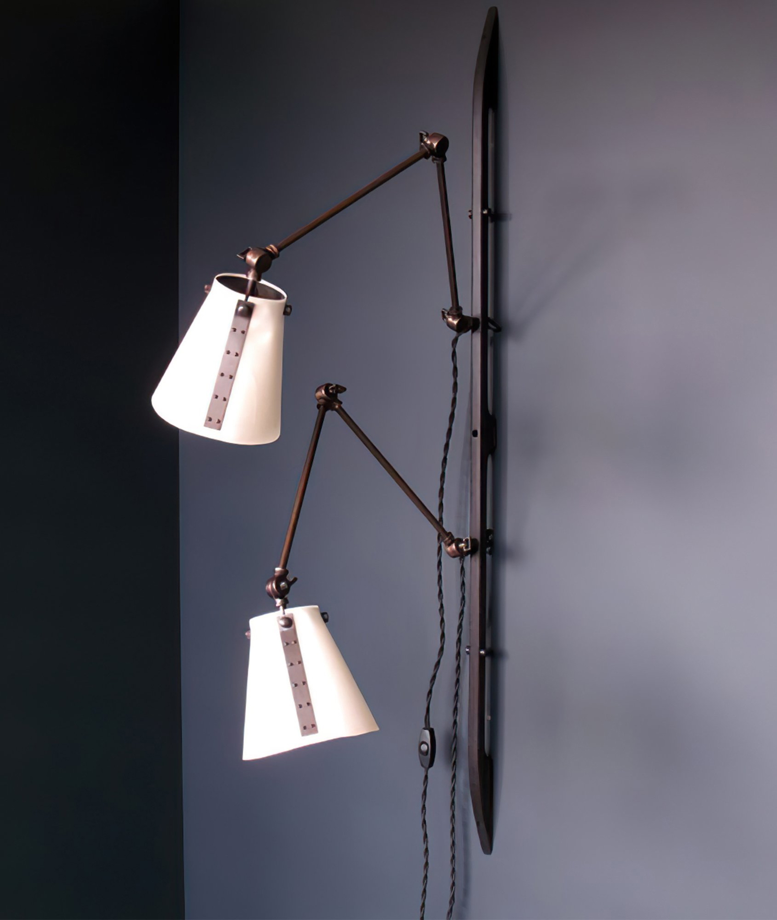 L’arc Wall Sconce Double 48